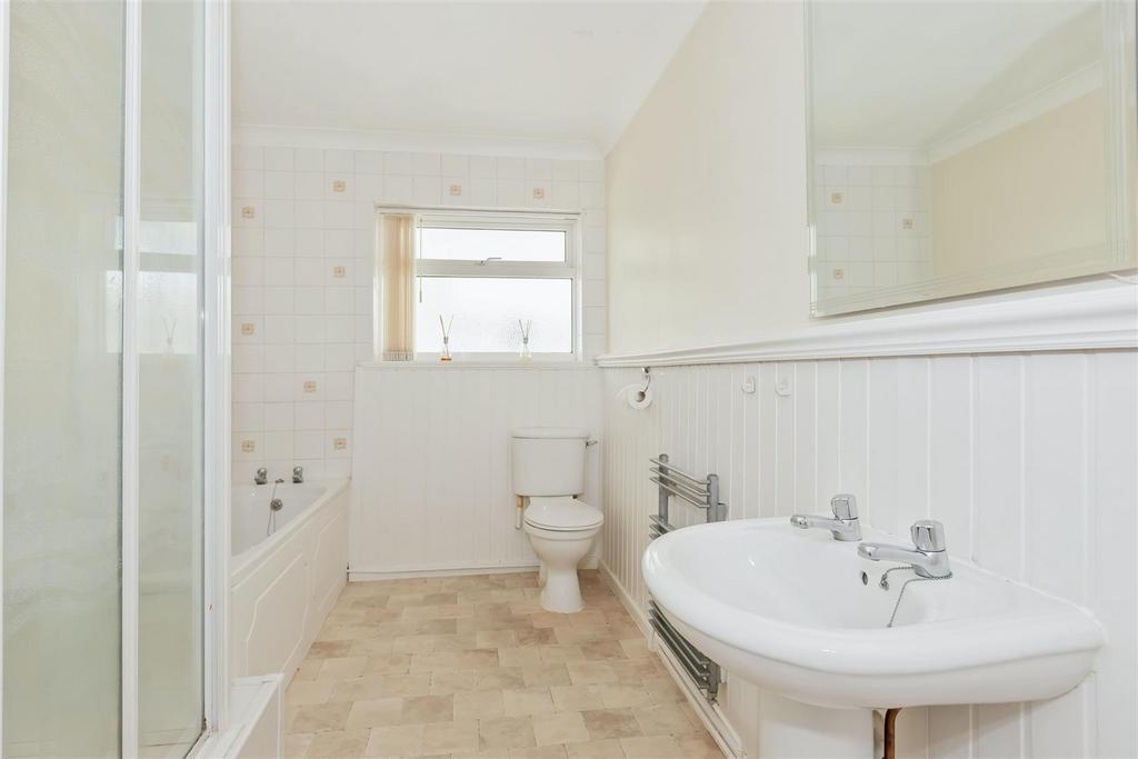 For Sale by Aspire Residential   London Road