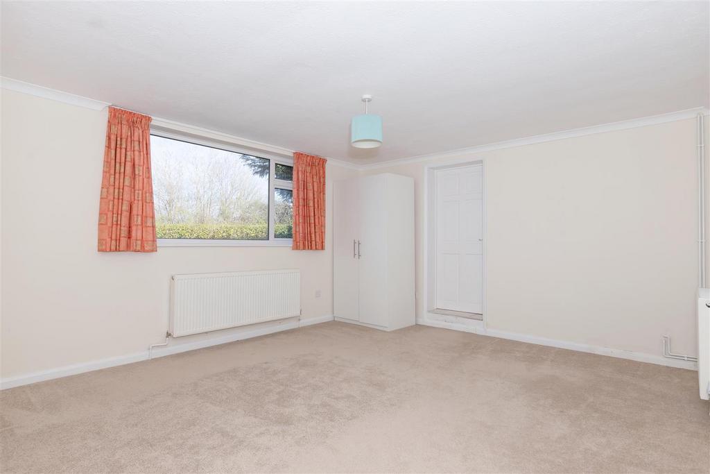For Sale by Aspire Residential   London Road