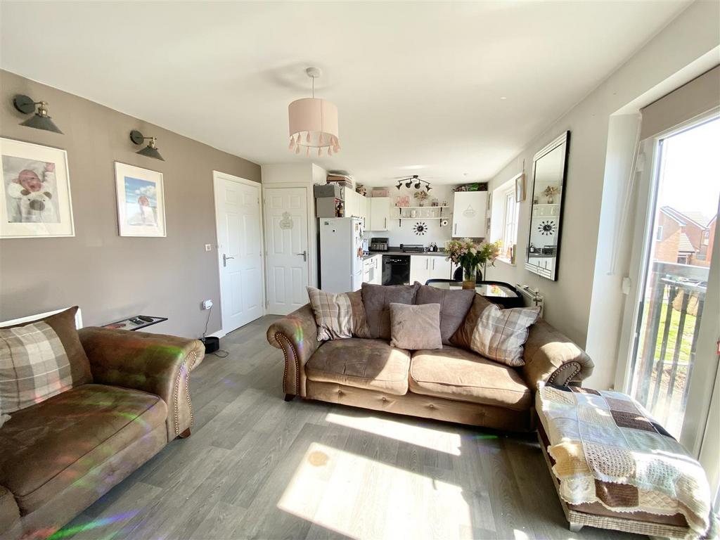 Kitchen / Living Room