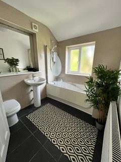 4 bedroom house share to rent, Springbank Crescent, Leeds LS6