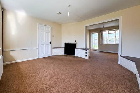 Esses Bracklesham Close, Bracklesham Bay, Chichester, PO20 8HT