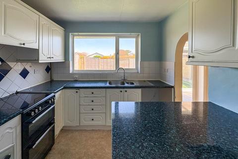 Esses Bracklesham Close, Bracklesham Bay, Chichester, PO20 8HT