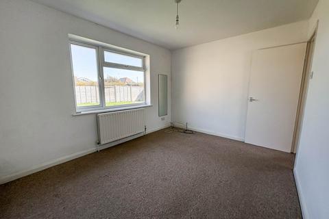 Esses Bracklesham Close, Bracklesham Bay, Chichester, PO20 8HT