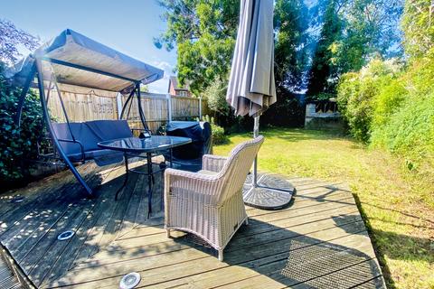 2 bedroom end of terrace house to rent, Pollards Green, Chelmsford