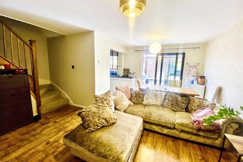 2 bedroom end of terrace house to rent, Pollards Green, Chelmsford