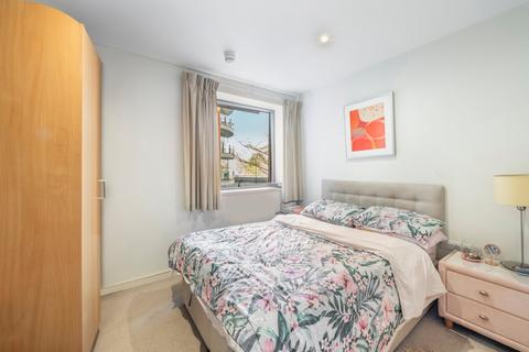 2 bedroom flat for sale, Marshall Building, 3 Hermitage Street, London