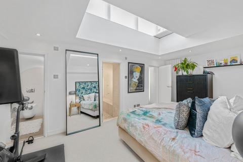 3 bedroom maisonette for sale, Westbourne Road, Islington, London