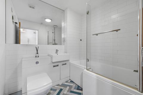 1 bedroom flat for sale, Filton Court, Farrow Lane, London