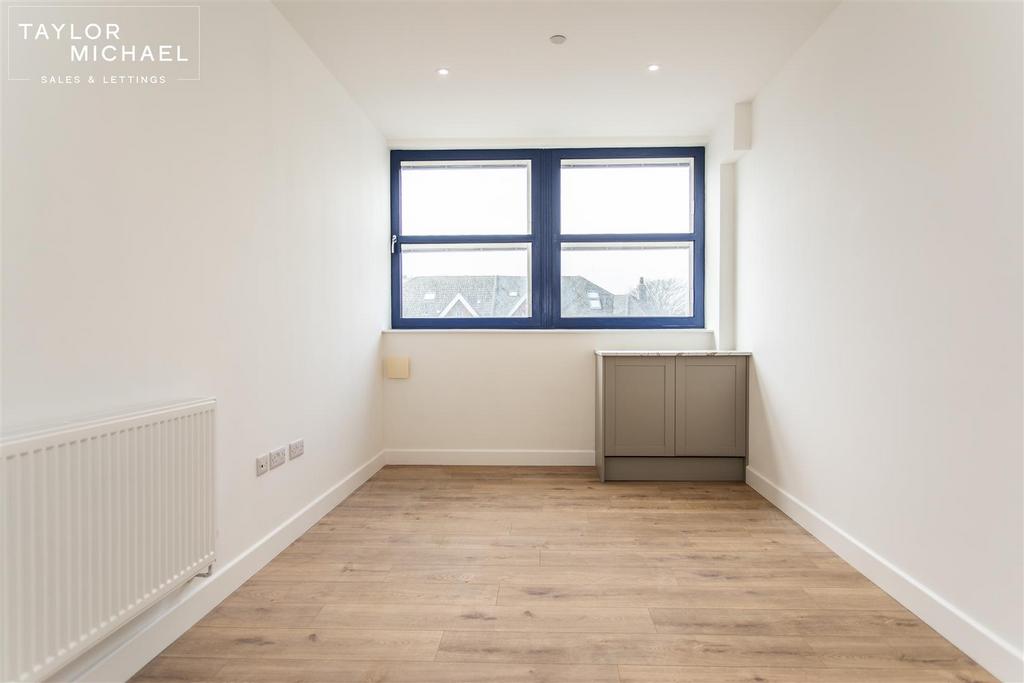 Living Room / Kitchen