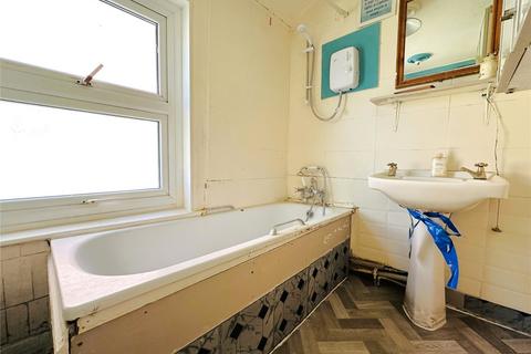 103 Brookdale Road, London, SE6 4JP
