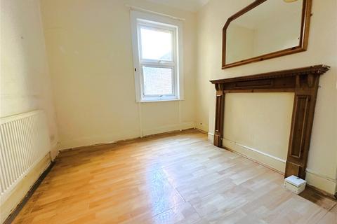 103 Brookdale Road, London, SE6 4JP