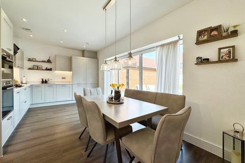 3 bedroom semi-detached house for sale, Westfield Place, Berkshire RG45