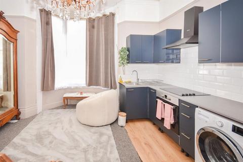 9 bedroom house for sale, Atlingworth Street