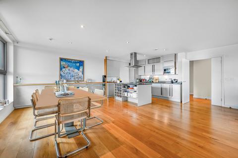 3 bedroom flat for sale, Lock House, 35 Oval Road, London