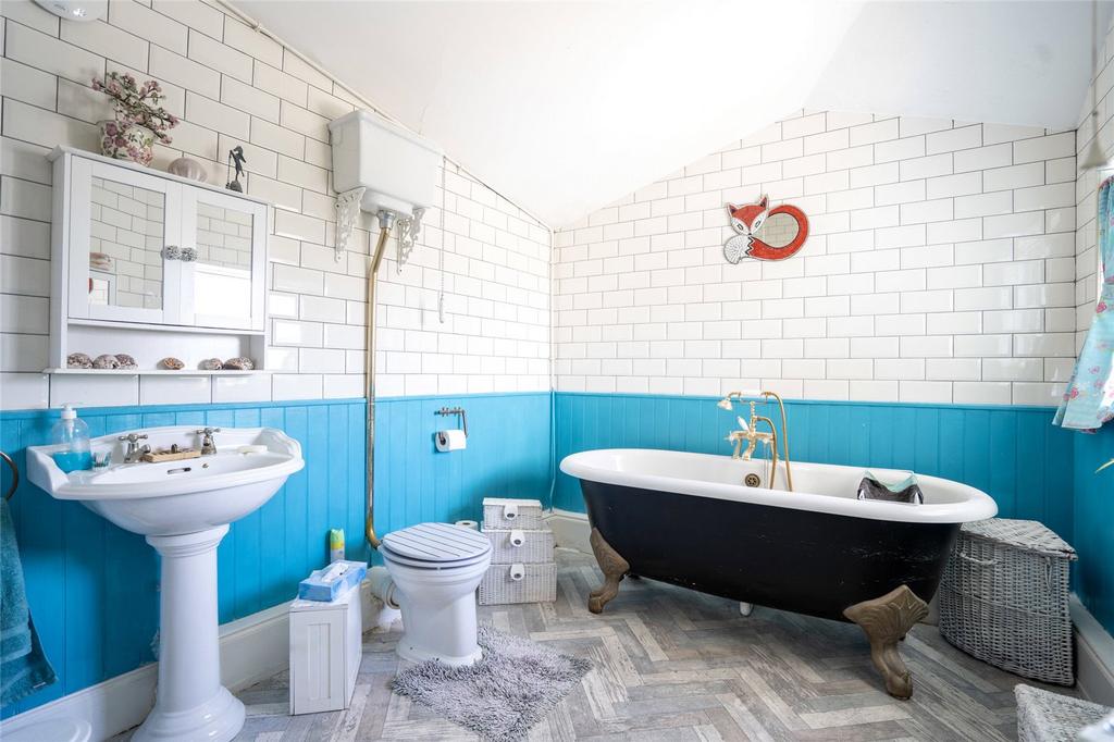 Main Bathroom