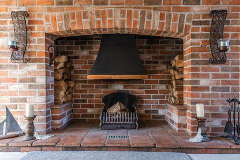 4 bedroom farm house for sale, Roughton