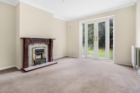 58 Bank Close, Luton, LU4 9NX