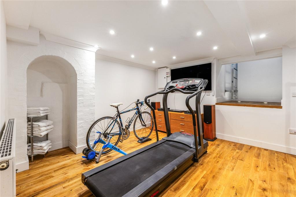 Gym/Bedroom