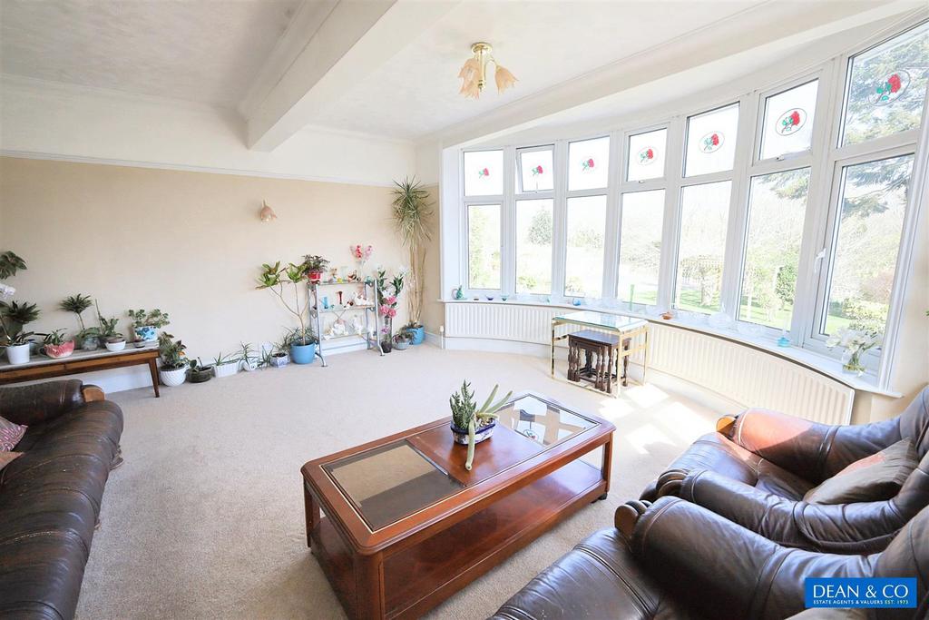 Reception 2/bedroom 4