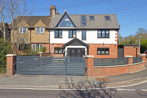 undefined, Lambourne Road, Chigwell, IG7