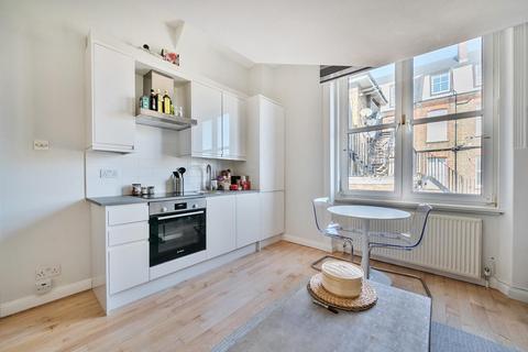 1 bedroom flat for sale, Palace Court, Bayswater, London, W2