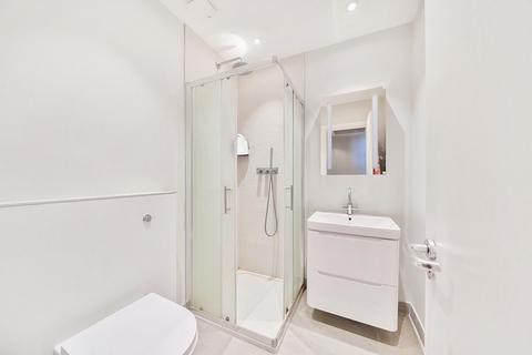 1 bedroom flat for sale, Palace Court, Bayswater, London, W2