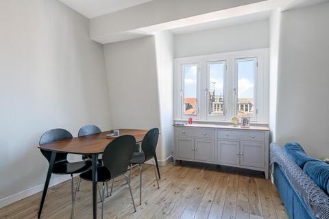 1 bedroom flat for sale, Palace Court, Bayswater, London, W2