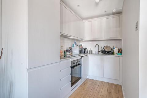 1 bedroom flat for sale, Palace Court, Bayswater, London, W2