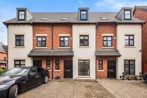 4 bedroom townhouse to rent, Old Boatyard Lane, Worsley, Manchester