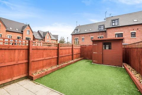 4 bedroom townhouse to rent, Old Boatyard Lane, Worsley, Manchester