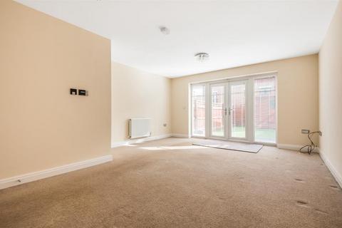 4 bedroom townhouse to rent, Old Boatyard Lane, Worsley, Manchester