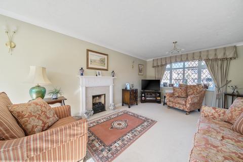 6 Brackenlea, Godalming, GU7 2QR