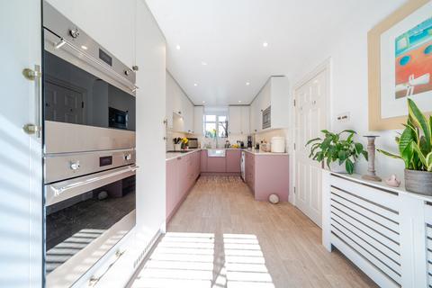 4 bedroom end of terrace house for sale, Summerhouse Lane, Harefield, Middlesex