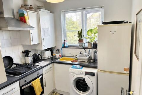 51a Eastern Esplanade, Southend-on-sea, SS1 2ES