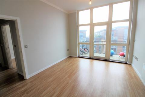 2 bedroom flat to rent, Clapton, London E5