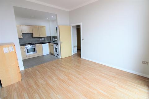 2 bedroom flat to rent, Clapton, London E5