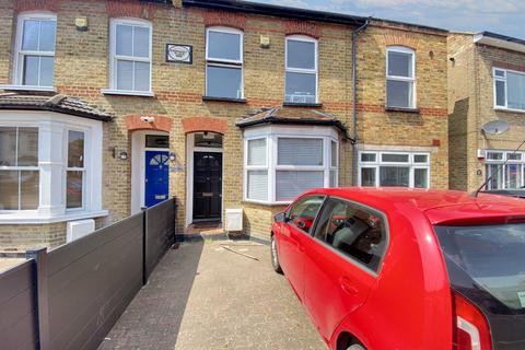 6 bedroom semi-detached house to rent, Bridge Road, Uxbridge, UB8