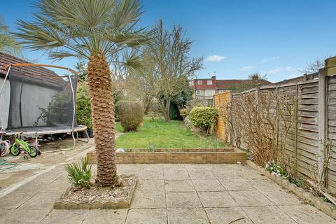 57 Medway Gardens, Wembley, HA0 2RJ
