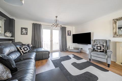 10 Broadheath Drive, Chislehurst, BR7 6EH