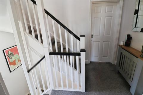 19 Canberra Way, Burbage, Hinckley, LE10 2GA