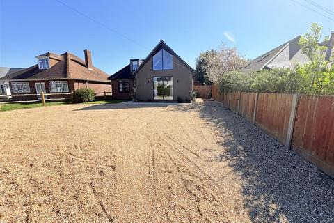 4 bedroom detached bungalow for sale, Anker Lane, Fareham PO14