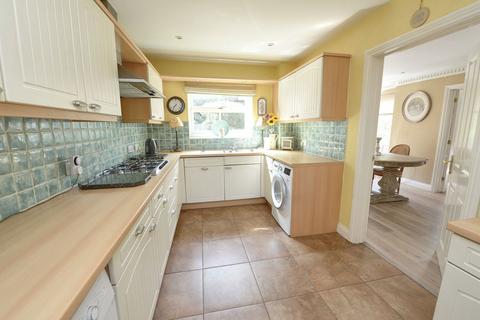 4 bedroom detached house for sale, Nutley Drive, Fleet GU51