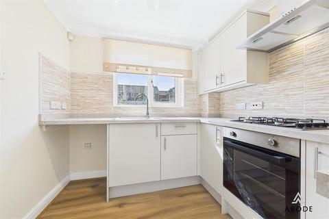 4 Severn Close, Uttoxeter, ST14 8UJ