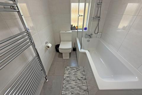 42 Delrene Road, Shirley, Solihull, B90 2HJ