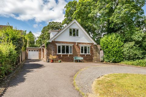 Grenfell Drove Road, Chilbolton, Stockbridge, SO20 6AB