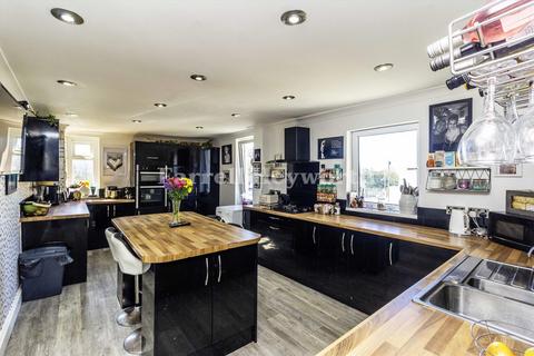 5 bedroom house for sale, Marine Road East, Morecambe LA4