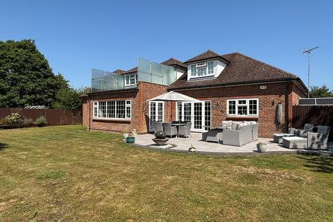 Vinnetrow Road, Runcton, PO20