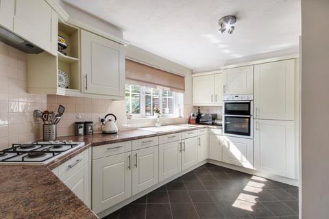 12 Taylor Row, Dartford, DA2 7DX