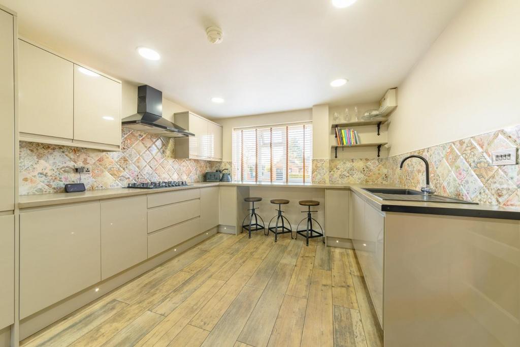 Breakfast Kitchen