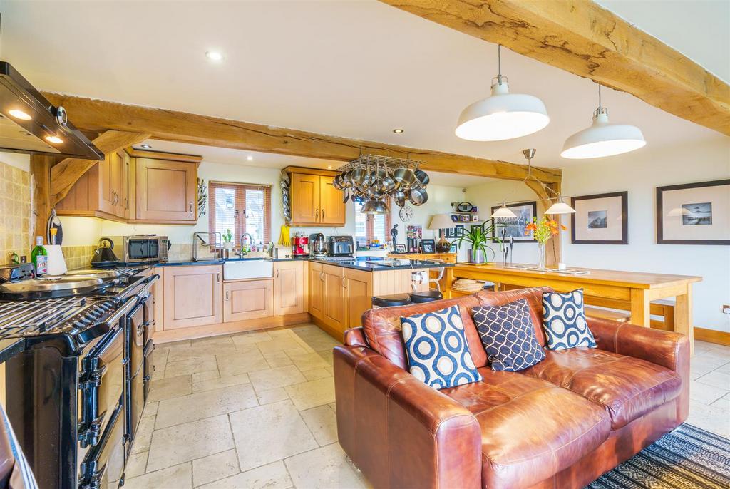 Kitchen/Breakfast Room